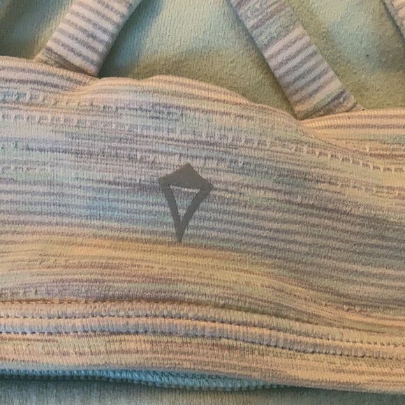 Ivivva reversible sports bra - Picture 3 of 7
